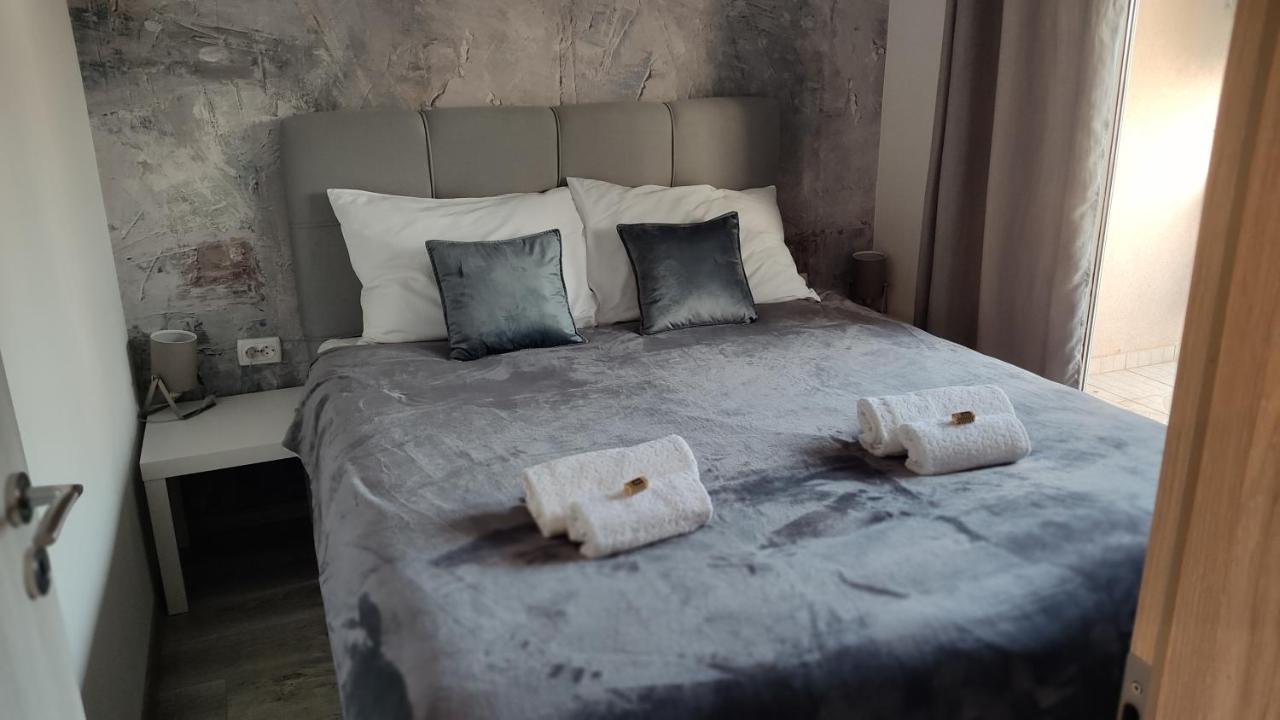 Toto Apartments Zadar Bagian luar foto